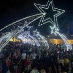 Acender das luzes do Natal de Luz reúne rolimourenses na Praça Durvalino de Oliveira